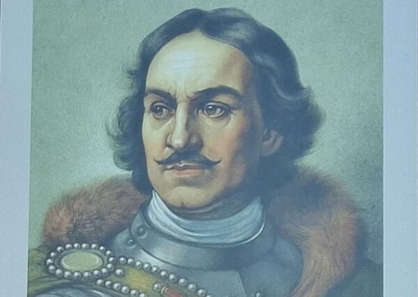 Епоха владавине Петра Великог оставила је снажан траг у српској историји, јер су у то време интензивиране традиционалне руско-српске везе, које су значајно утицале на развој српске просвете, културе и на верски живот Срба.  - Sputnik Србија
