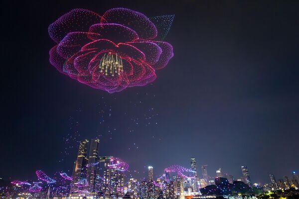 Цео догађај трајао је више од 25 минута, а свака секунда је захтевала изузетну техничку прецизност и синхронизацију. - Sputnik Србија