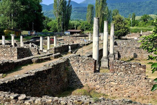 У непосредној близини Битоља налази се Антички град Хераклеа Линкестис, који је још у 4. веку пре нове ере подигао Филип Македонски, отац Александра Македонског  - Sputnik Србија