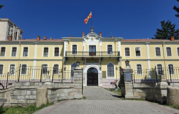 Османлије су у 19. веку у Битољу имале стационирано између 40.000 и 50.000 војника и Војну гимназију (Манастирску војну средњу школу) коју је 1896. похађао турски реформатор Кемал Ататурк. - Sputnik Србија