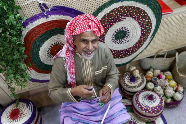 Форум се одржава под слоганом „Заједничке вредности – основа раста у мултиполарном свету“. Форум се одржава под слоганом „Заједничке вредности – основа раста у мултиполарном свету“. - Sputnik Србија