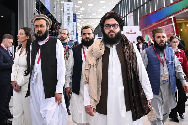 На Форуму учествује око 20.000 представника 140 земаља. На Форуму учествује око 20.000 представника 140 земаља. - Sputnik Србија