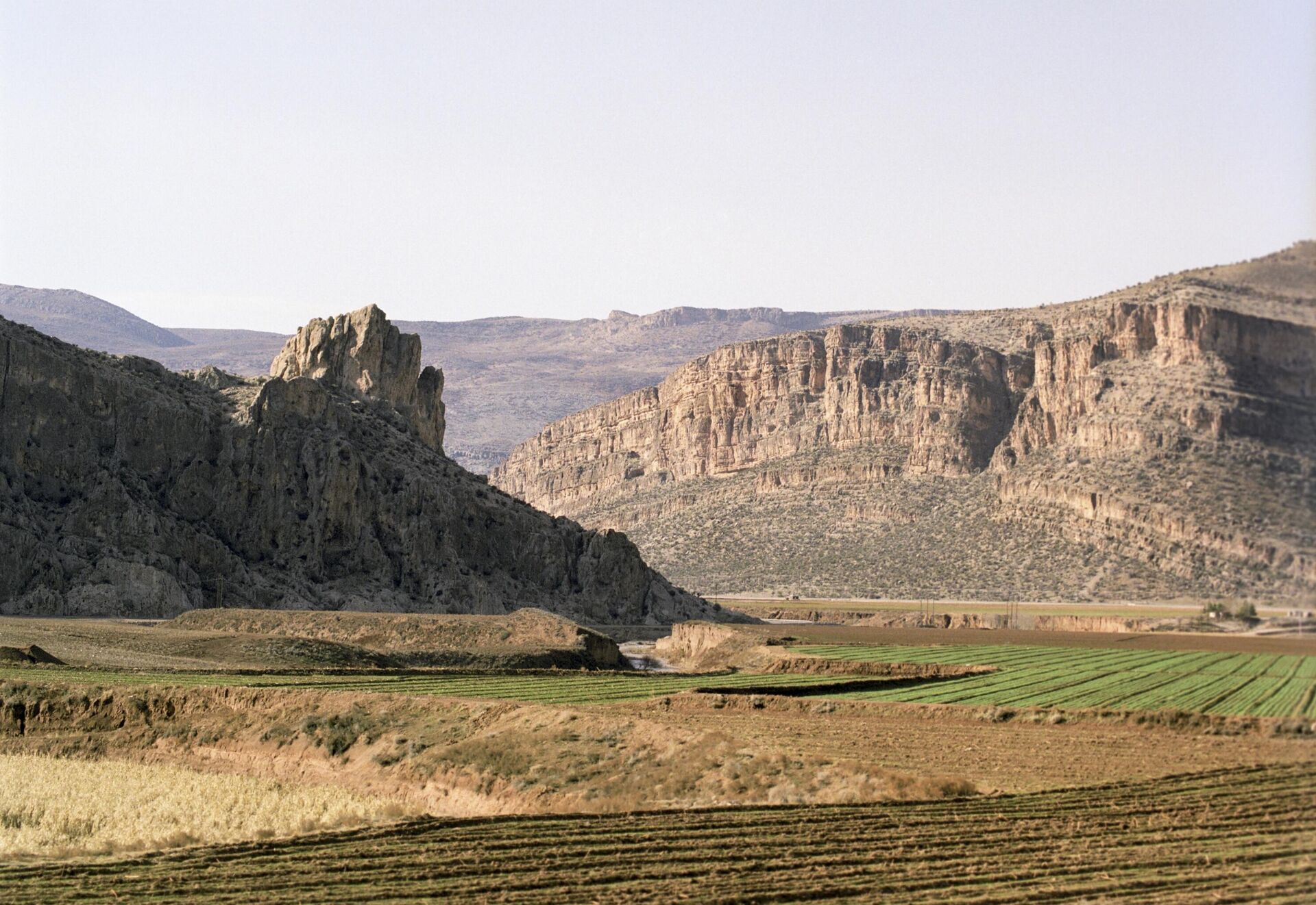 Пејзажћ иранског града Исфахана - Sputnik Србија, 1920, 19.06.2025