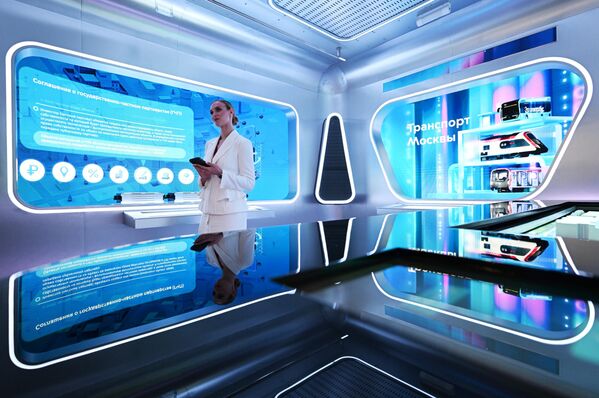 Штанд на Међународном економском форуму Штанд на Међународном економском форуму - Sputnik Србија