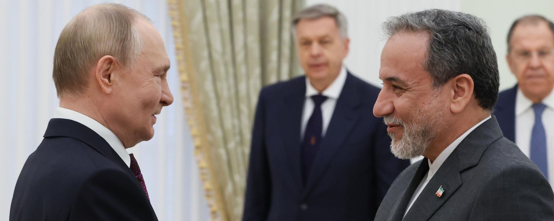 Владимир Путин и Абас Аракчи - Sputnik Србија, 1920, 23.06.2025