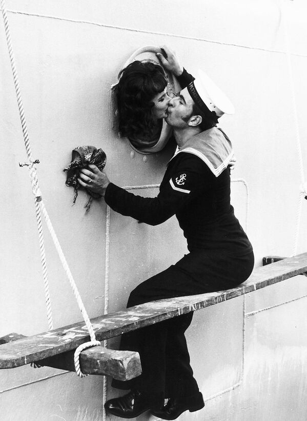 Иако је Србија континентална земља, има дугу традицију речног и међународног бродског саобраћаја, пре свега захваљујући пловним путевима као што је Дунав. - Sputnik Србија