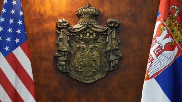 Српска и америчка застава - Sputnik Србија