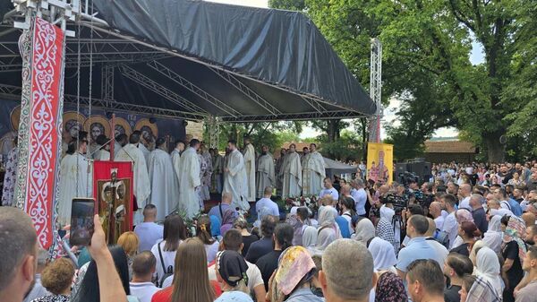 Liturgija u manastiru Gračanica - Sputnik Srbija