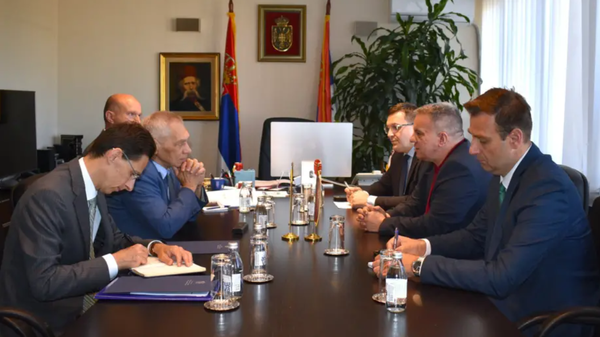 Министар просвете Дејан Вук Станковић разговарао је са амбасадором Русије Александром Боцан-Харченком - Sputnik Србија