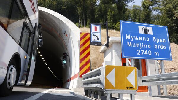 Ulaz u tunel Munjino brdo - Sputnik Srbija