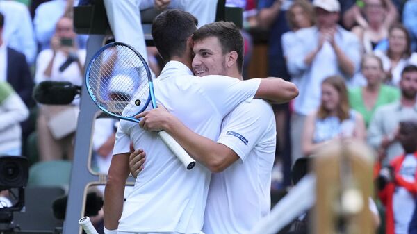 Новак Ђоковић и Миомир Кецмановић - Sputnik Србија