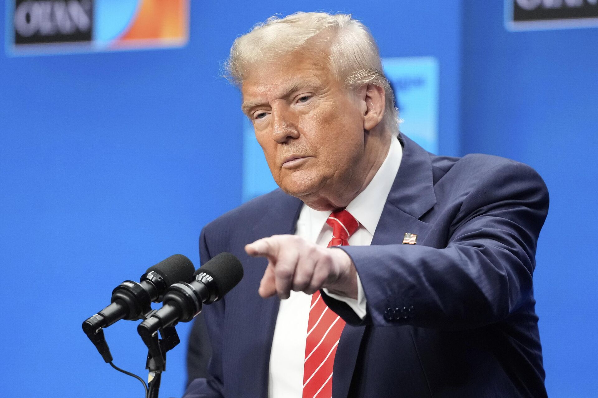 Prezident Donalьd Tramp na press-konferencii posle plenarnogo zasedaniя sammita NATO v Gaage, Niderlandы - Sputnik Srbija, 1920, 14.07.2025