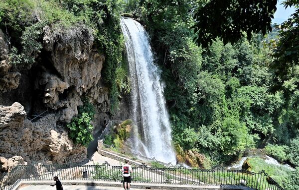 Едеса, град водопада удаљен је 90 км од Солуна и главни је град округа Пела у Централној Македонији.  - Sputnik Србија