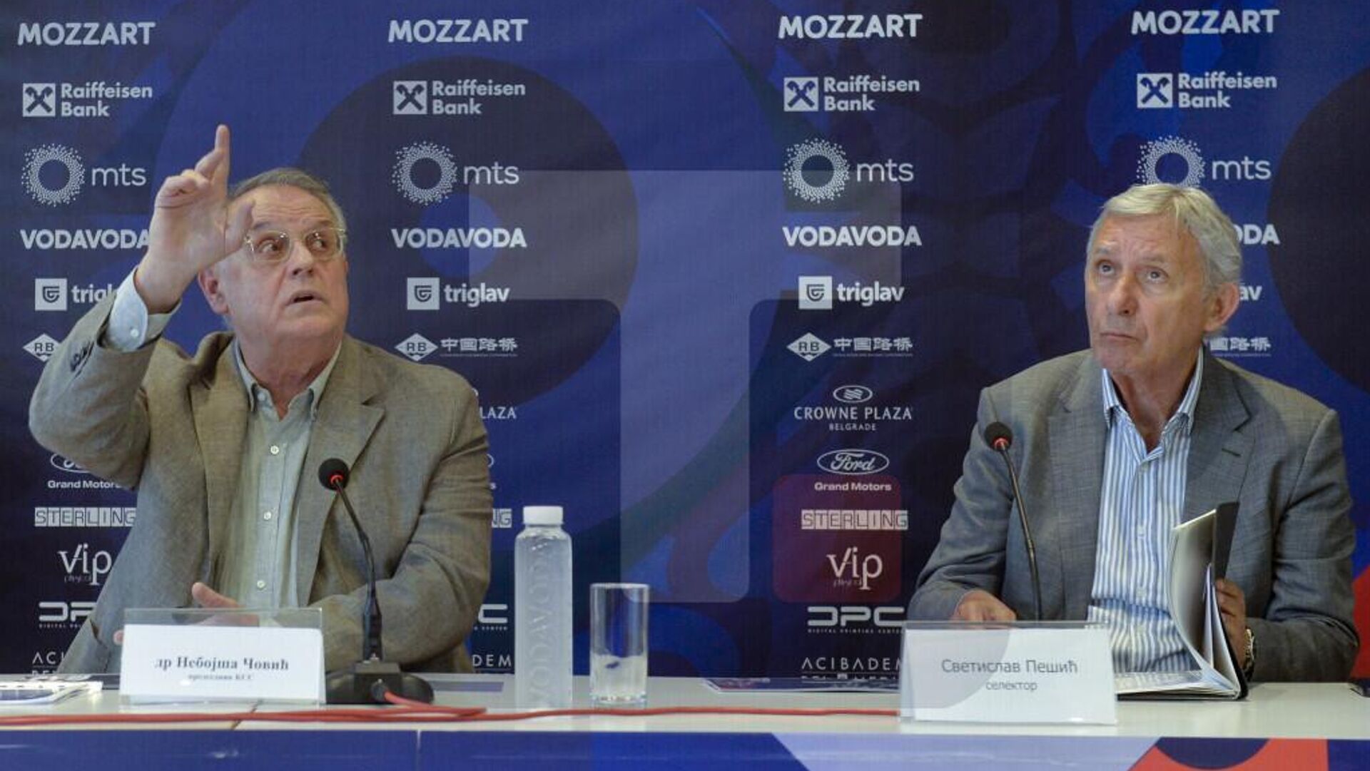 Небојша Човић и Светислав Пешић Небојша Човић и Светислав Пешић - Sputnik Србија, 1920, 10.07.2025