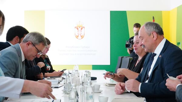 Министар пољопривреде, шумарства и водопривреде Србије Драган Гламочић састао се са замеником министра пољопривреде и прехране Белорусије Владимиром Гракуном - Sputnik Србија