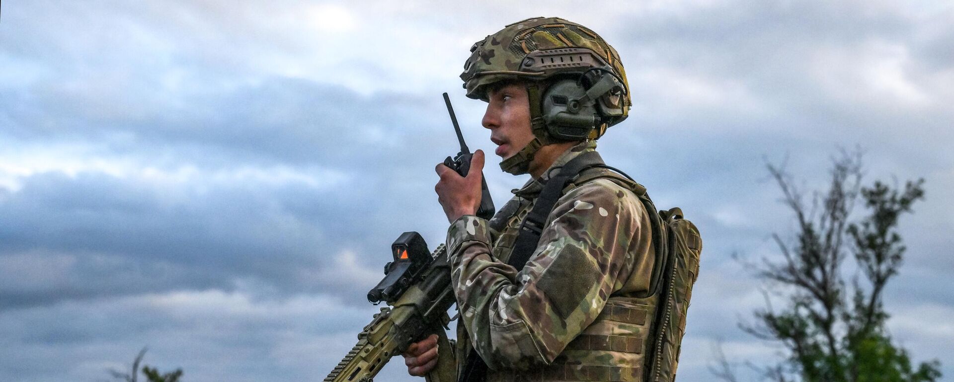 Руски војник у зони специјалне војне операције - Sputnik Србија, 1920, 05.09.2025
