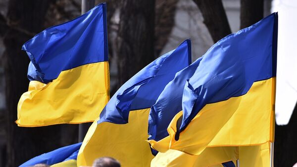 Чешка на првом месту: Украјинска застава скинута са зграде Парламента у Прагу /видео/