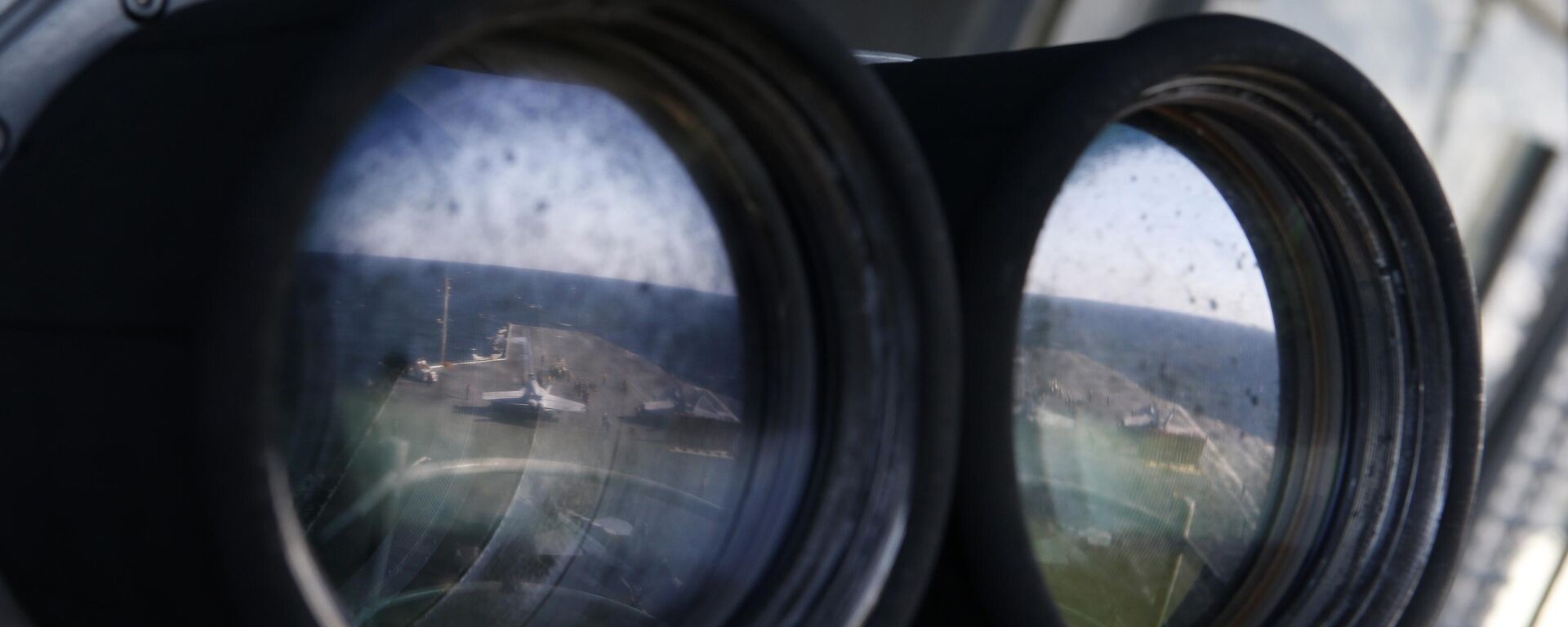 Двоглед, шпијуни, шпијунажа - Sputnik Србија, 1920, 18.07.2025