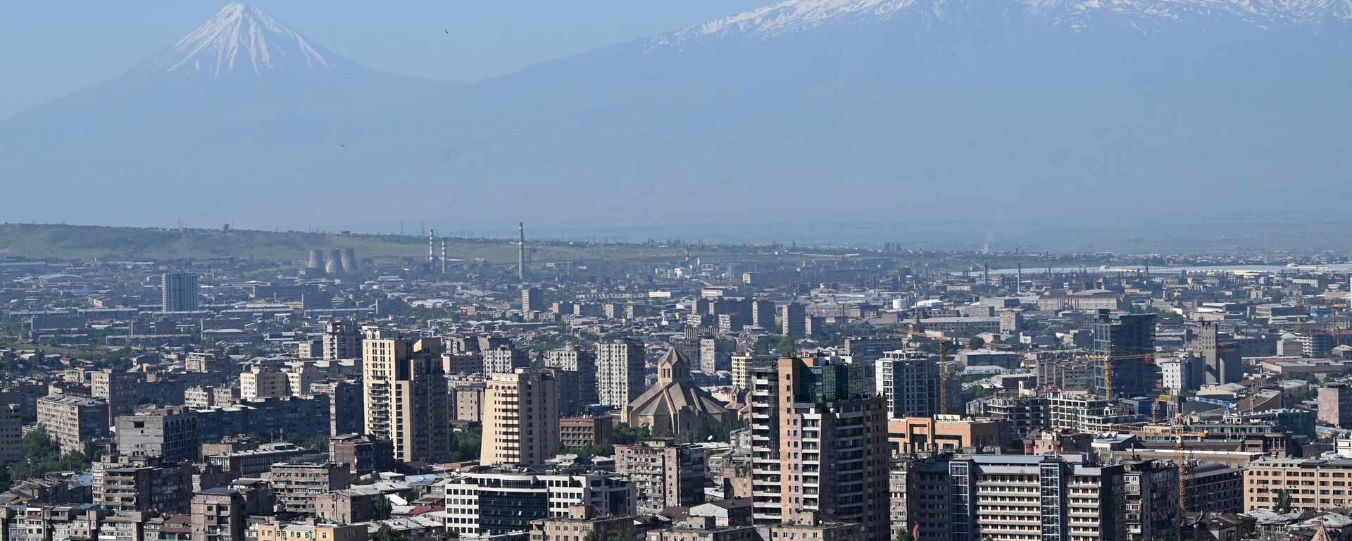 Pogled na Jerevan i planinu Ararat  - Sputnik Srbija, 1920, 07.08.2025