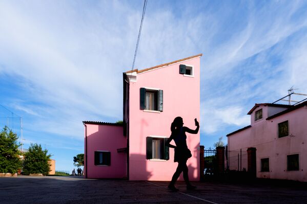 Бурано, једно од 118 острва у Венецијанској лагуни,  налази се на УНЕСКО-вој листи светске баштине од 1987. године.  - Sputnik Србија