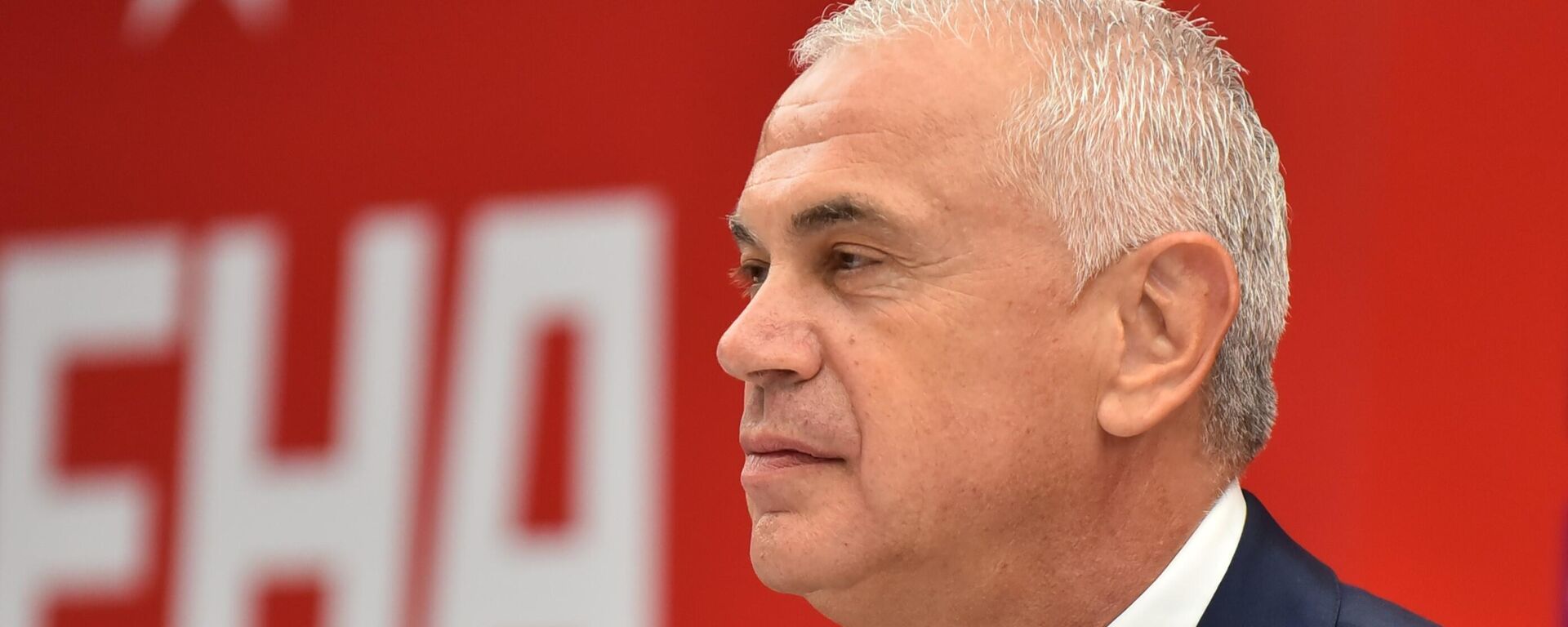 Генерални директор фудбалског клуба Црвена звезда Звездан Терзић - Sputnik Србија, 1920, 27.10.2025