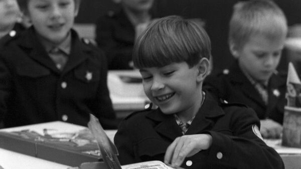 Deca u školi 80-ih - Sputnik Srbija