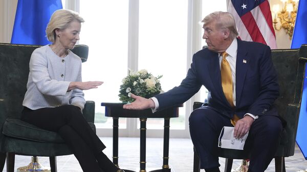 Доналд Трамп и Урсула фон дер Лајен - Sputnik Србија