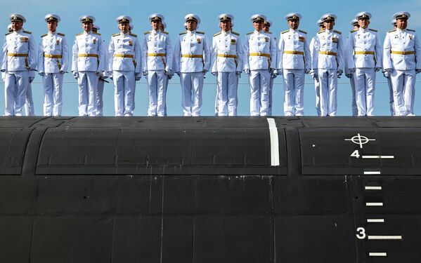 Стратешка подморничка крстарица „Кнез Пожарски“ предвиђена је за 107 чланова посаде. Стратешка подморничка крстарица „Кнез Пожарски“ предвиђена је за 107 чланова посаде. - Sputnik Србија