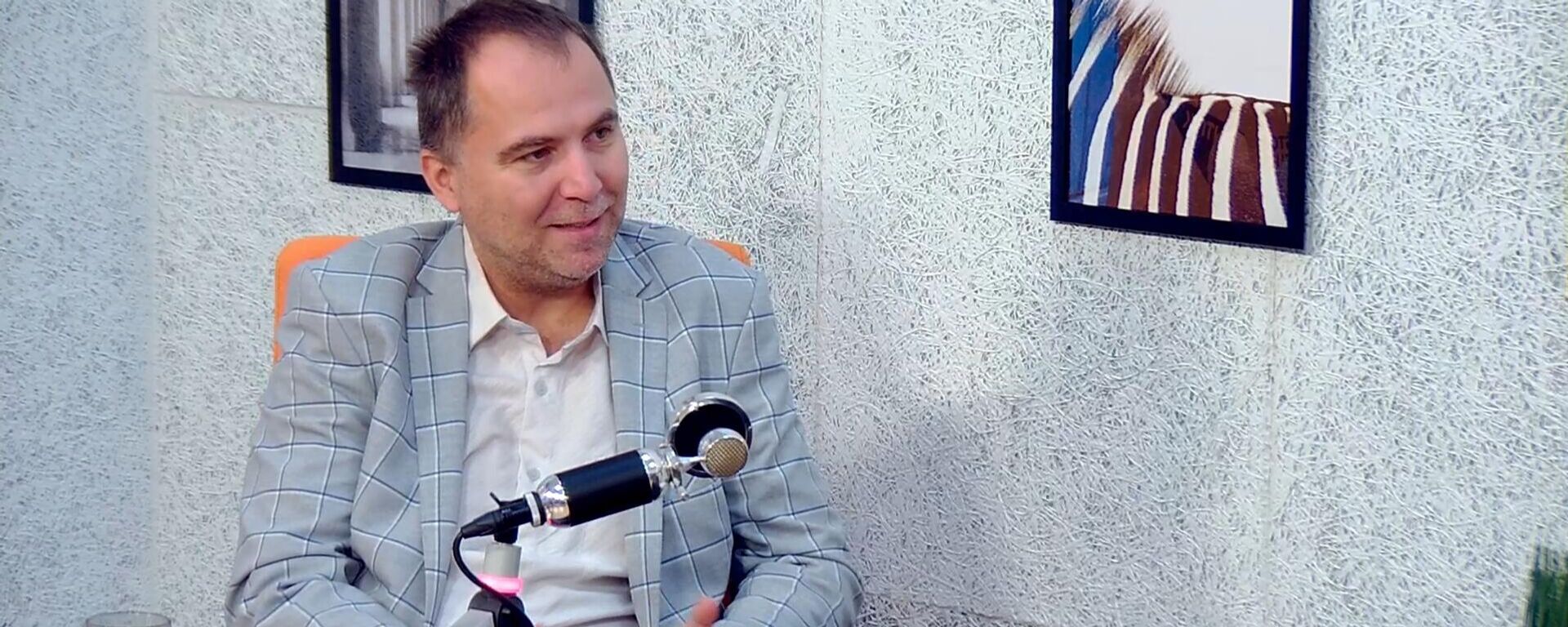 Viktor Lazić, književnik i advokat - Sputnik Srbija, 1920, 02.08.2025