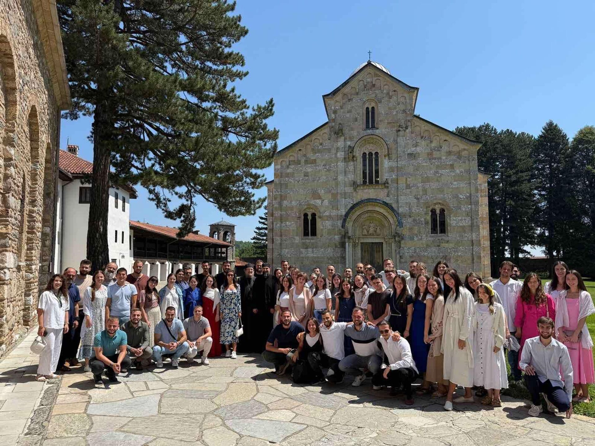 Uspomena iz Dečana - sa igumanom Savom i bratijom - Sputnik Srbija, 1920, 02.08.2025