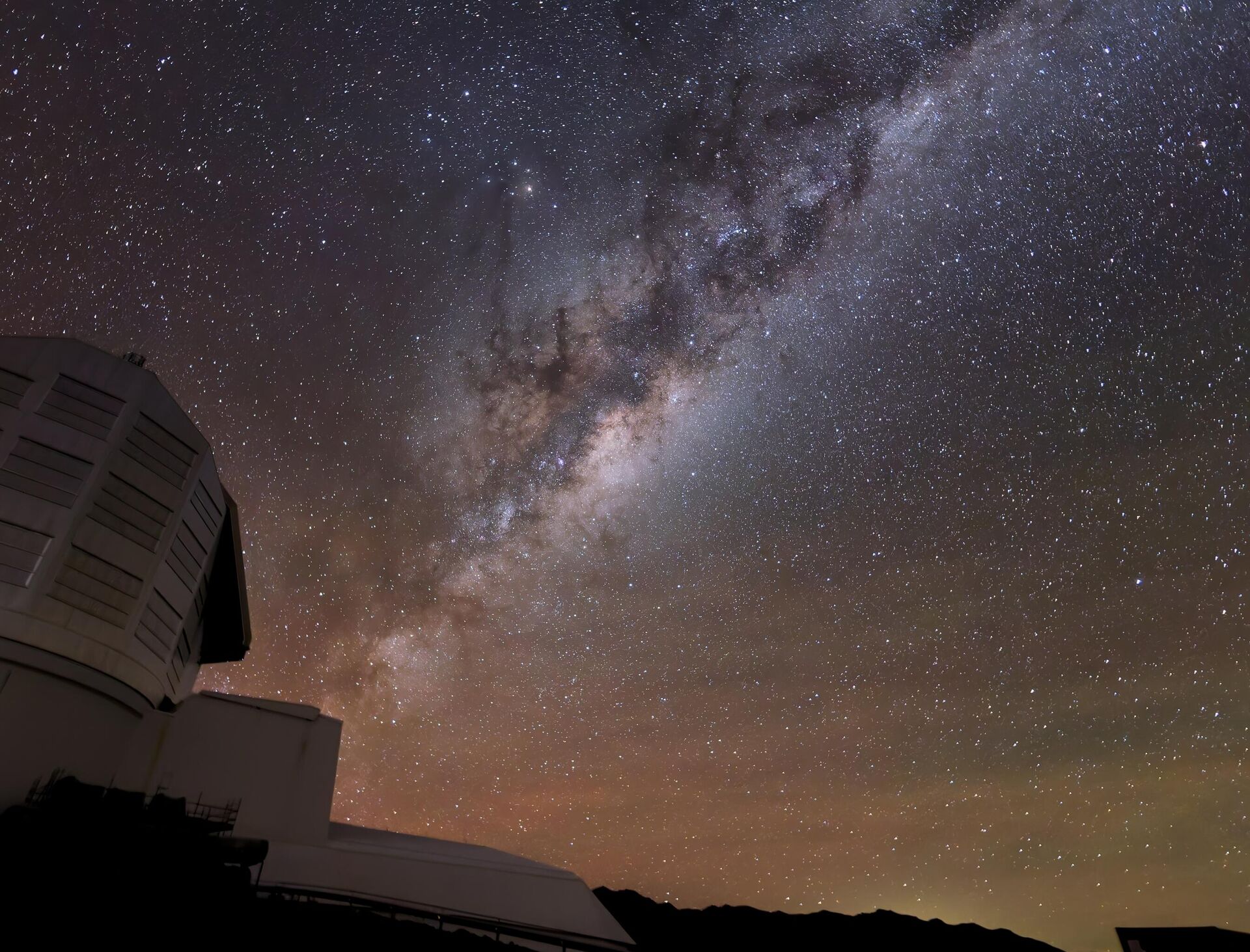 Телескоп је смештен у Андама, на једној од најповољнијих светских локација за посматрање неба Телескоп је смештен у Андама, на једној од најповољнијих светских локација за посматрање неба - Sputnik Србија, 1920, 05.08.2025