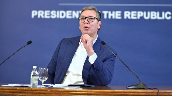 Vučić: Okupljanja u 50 mesta u Srbiji su protiv blokada, ne blokadera