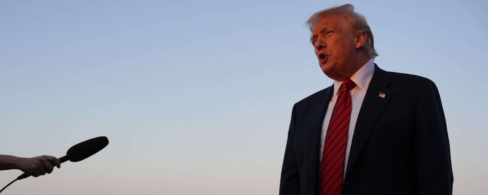 Američki predsednik Donald Tramp - Sputnik Srbija, 1920, 13.08.2025