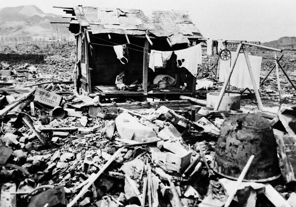 Атомска бомба бачена на Нагасаки убила је 39.000 људи. У годинама након капитулације Јапана у Другом светском рату, верује се да је од последице радијације умрло 75.000 људи. - Sputnik Србија