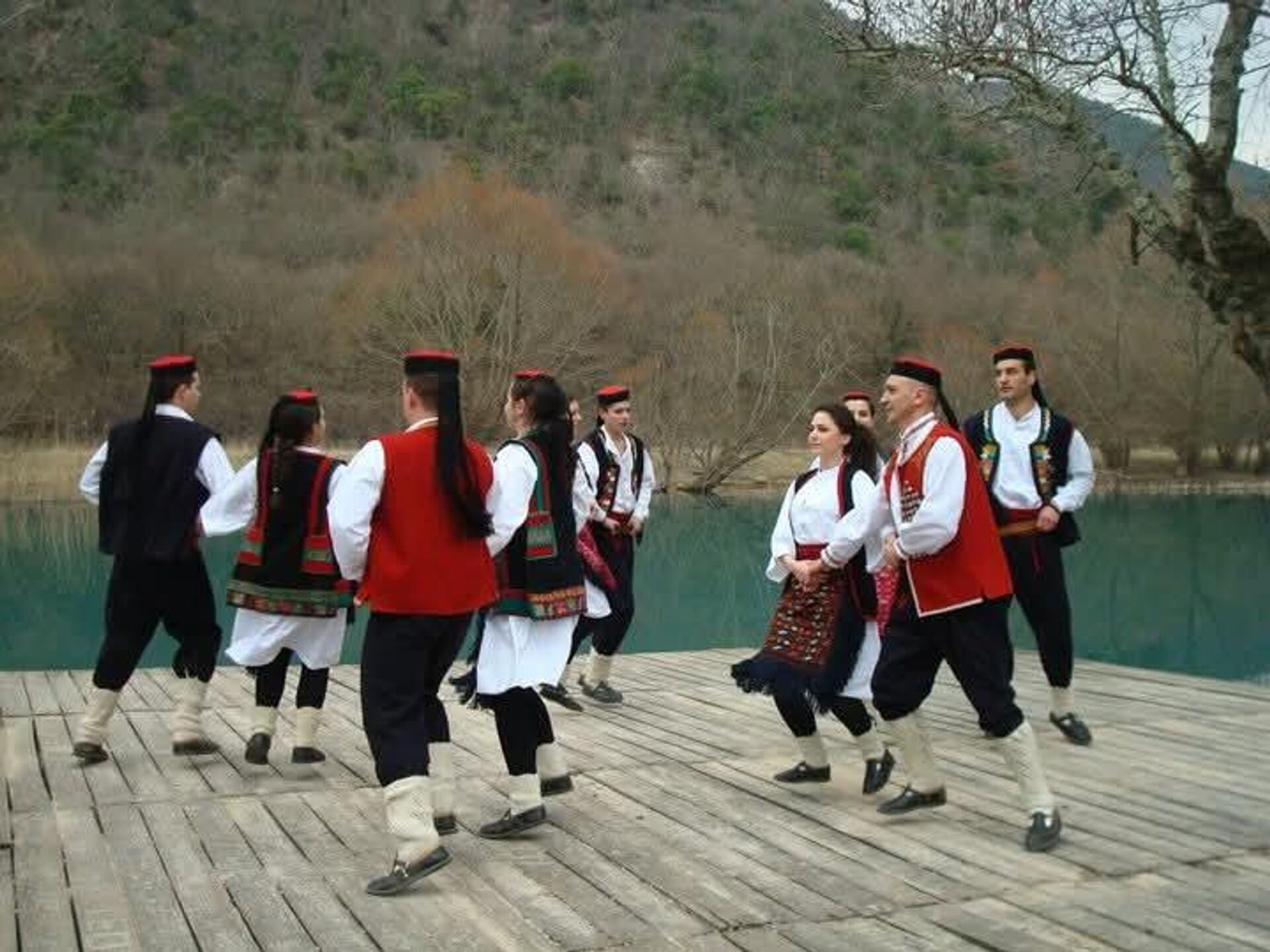 Nastup u rodnom kraju, pored manastira Krka - Sputnik Srbija, 1920, 06.08.2025