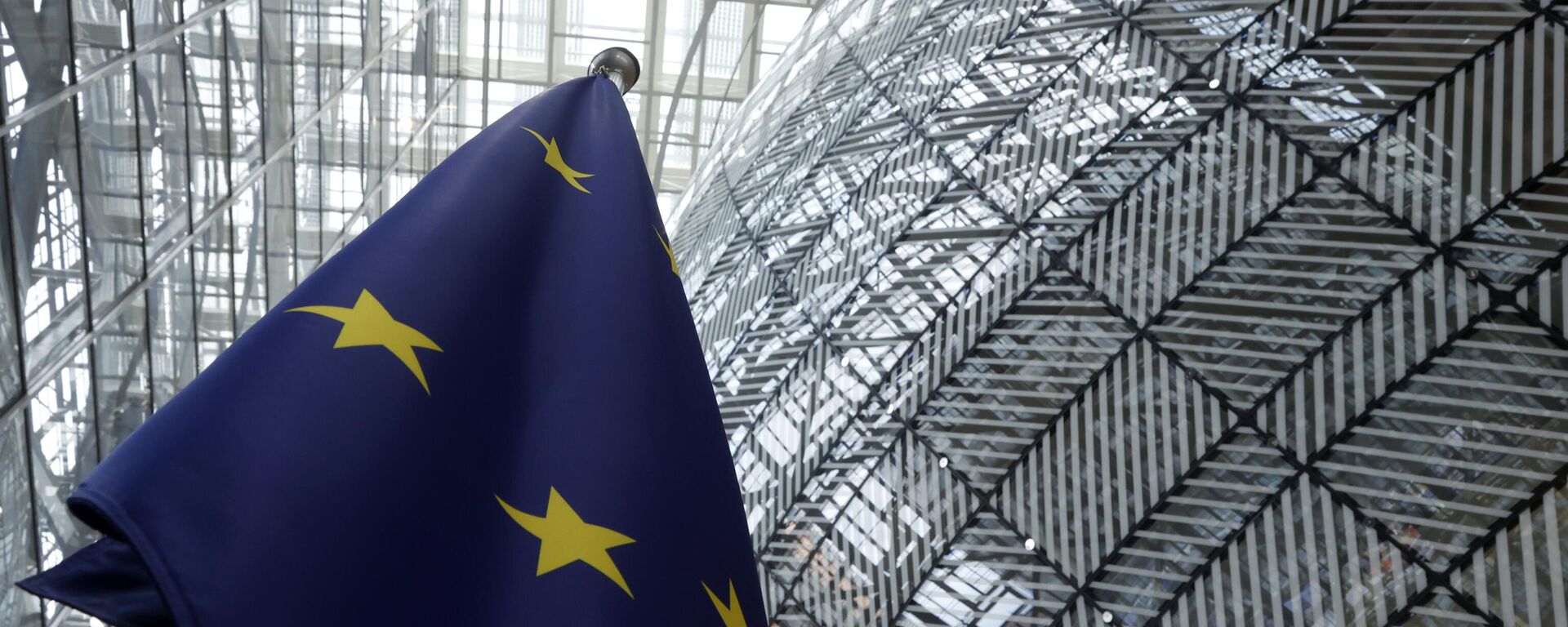 Zastava Evropske unije u Briselu - Sputnik Srbija, 1920, 10.08.2025