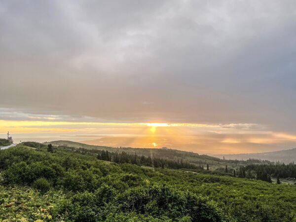 Фотографија уснимљена у близини града Анкориџа на Аљасци. Фотографија уснимљена у близини града Анкориџа на Аљасци. - Sputnik Србија