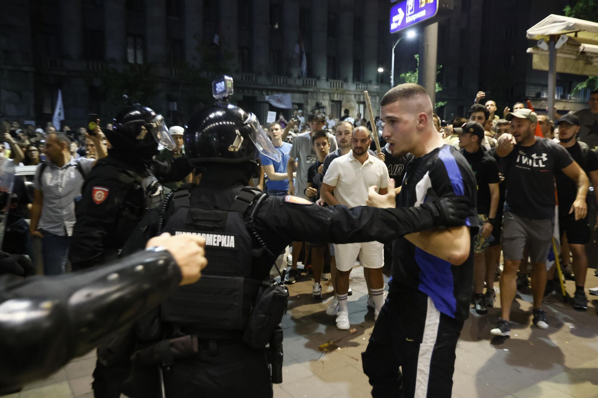 Protest ispred Pionirskog parka - Sputnik Srbija, 1920, 13.08.2025