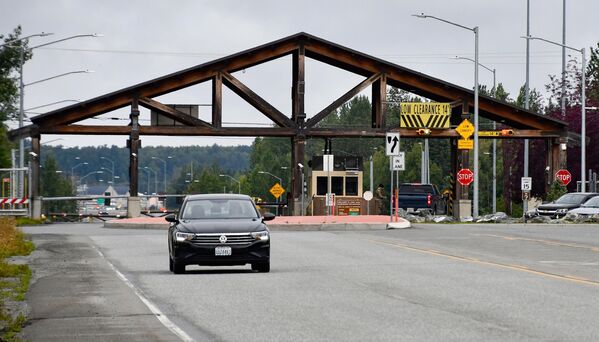 Контролни пункт у америчкој војној бази „Елмендорф-Ричардсон“ у Енкориџу, Аљаска. - Sputnik Србија