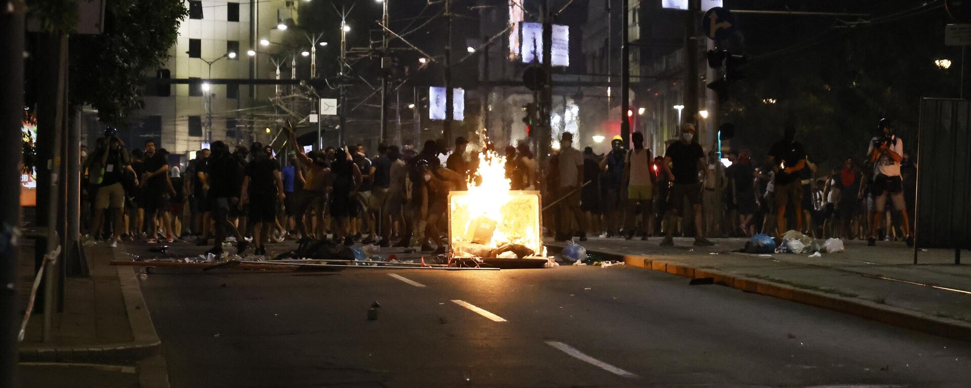 Протест у Београду - Sputnik Србија, 1920, 15.08.2025