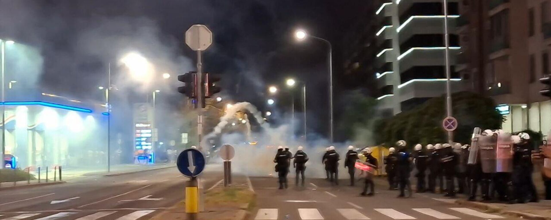 Протест на Новом Београду - Sputnik Србија, 1920, 16.08.2025