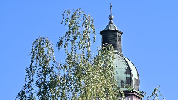 Crkva Pokrova Presvete Bogorodice u Loznici Crkva Pokrova Presvete Bogorodice u Loznici - Sputnik Srbija