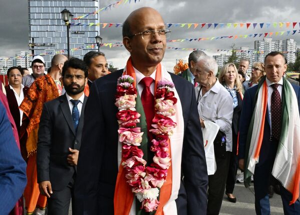 Teme ovogodišnjeg festivala: očuvanje i unapređenje indijskog kulturnog nasleđa u Rusiji i 80. godišnjica pobede u Drugom svetskom ratu. Na fotografiji je ambasador Indije u Rusiji Vinaj Kumar. - Sputnik Srbija
