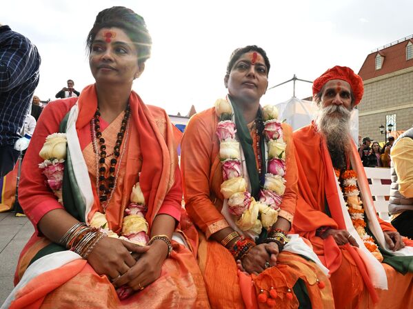 Predavanja i seminari koje vode stručni pedagozi omogućavaju posetiocima da se upoznaju sa raznolikošću indijske kulture. - Sputnik Srbija