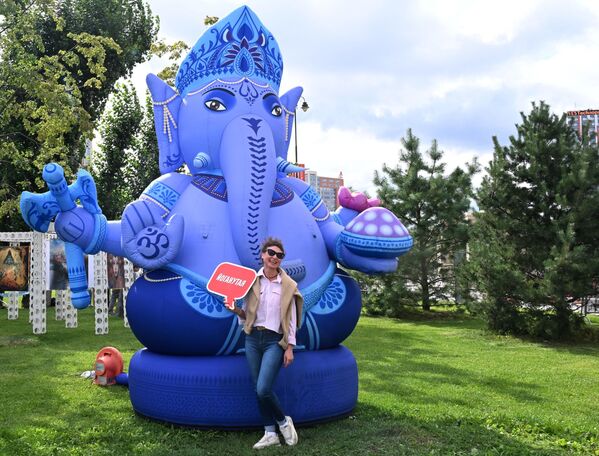 Svakog dana tokom festivala posetioci mogu pogledati poznata remek-dela i najnovije filmove Bolivuda. - Sputnik Srbija