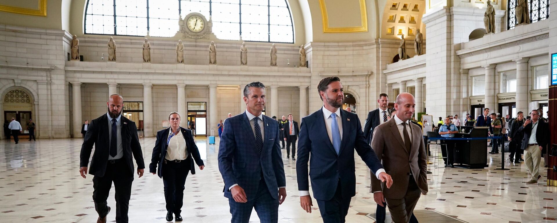 Џеј Ди Венс - Sputnik Србија, 1920, 14.04.2026