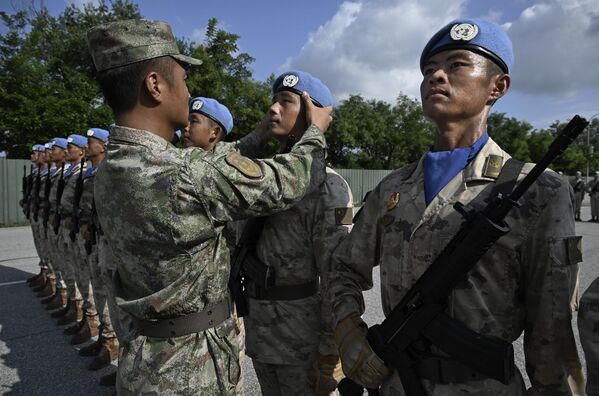 Војни оркестар вежба за предстојећу војну параду - Sputnik Србија