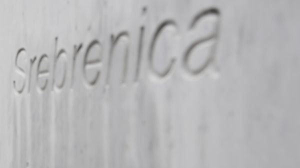Spomenik u Srebrenici - Sputnik Srbija