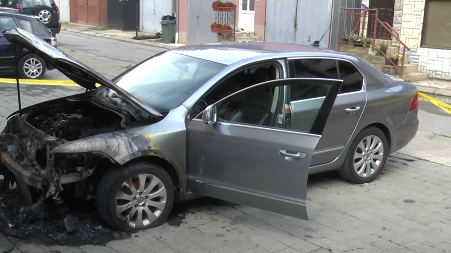 Запаљен аутомобил у Звечану Запаљен аутомобил у Звечану - Sputnik Србија, 1920, 22.08.2025