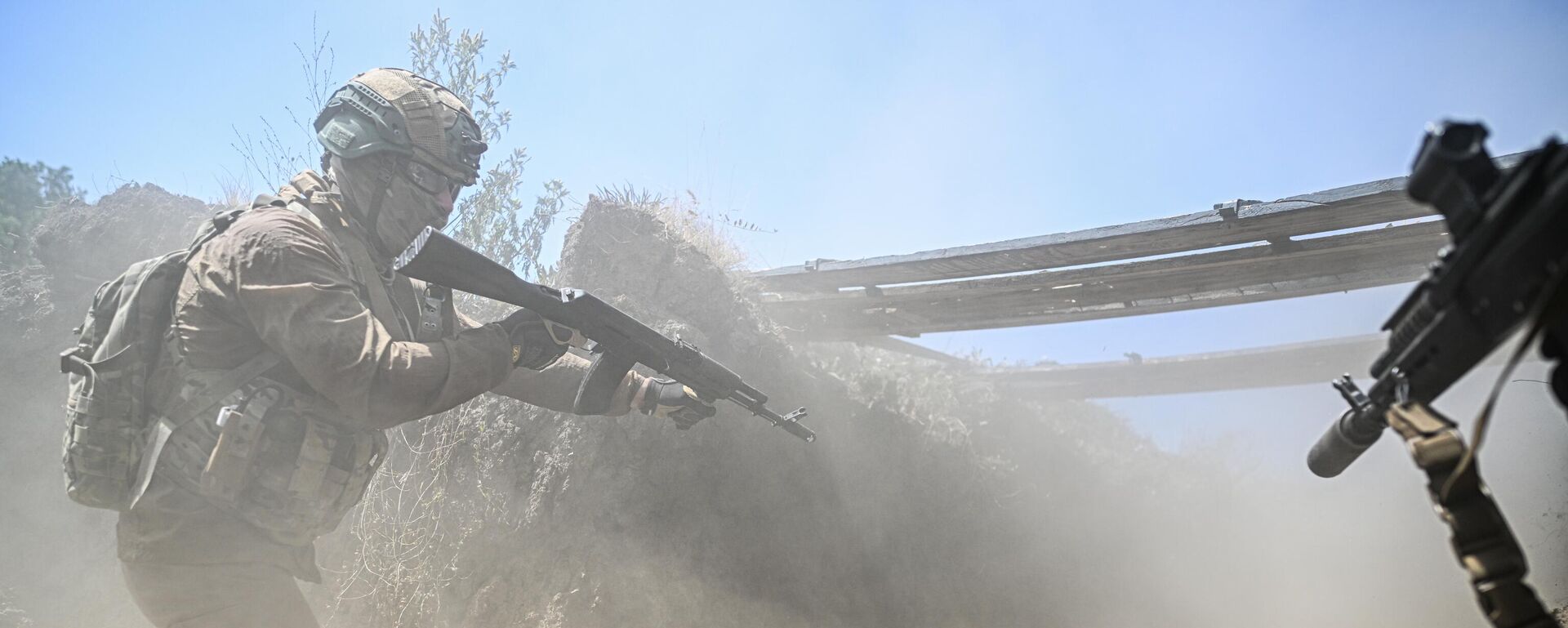 Руски војници у зони специјалне операције - Sputnik Србија, 1920, 25.08.2025